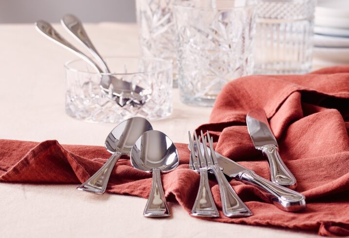 Kempen & Begeer Perlé bestekset 63-delig kopen? | OnlineBestek.nl